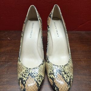 Ellen Tracy Women's Snakeskin Pumps - Brown